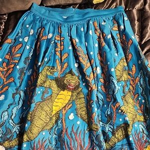 XL Creature Swing Skirt, EUC